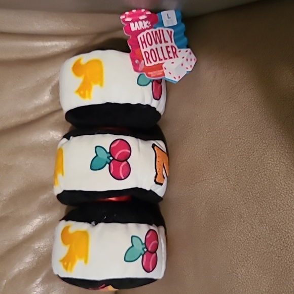 Bark Dog Large Bark Dog Toy Holly Roller 5 Lbs 20 Kg Poshmark